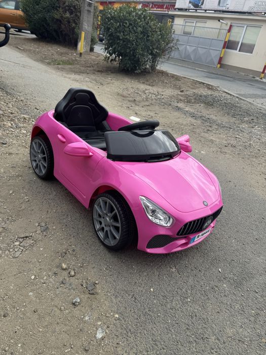 Masinuta cu telecomanda cu 3 viteze