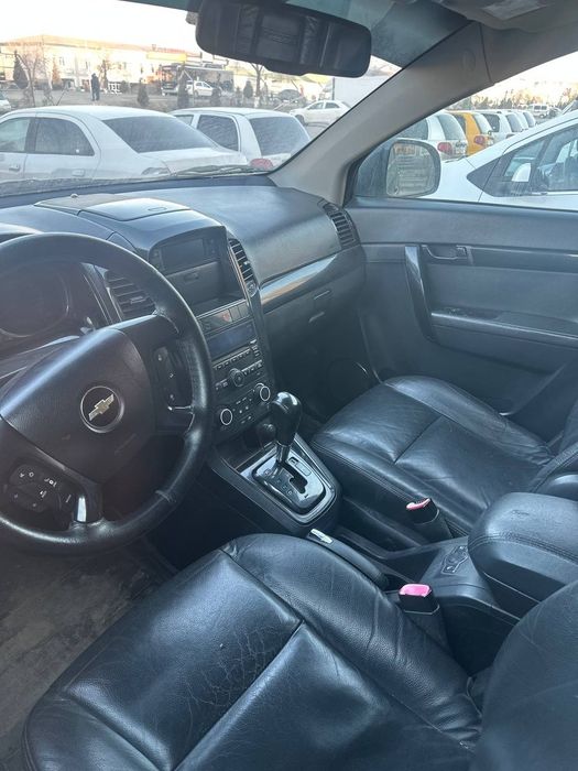 Captiva sotiladi 2010yil c7 qilingan