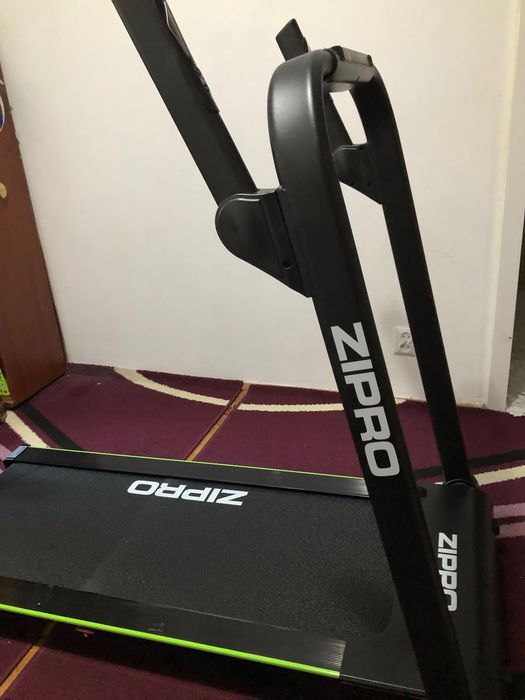 Banda de alergat Zipro Jogger 1.0-16.0 km/h, 12 programe automate