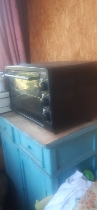 Продам электрическую духовку