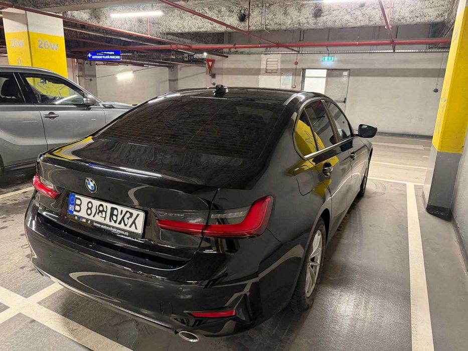vând autoturism BMW