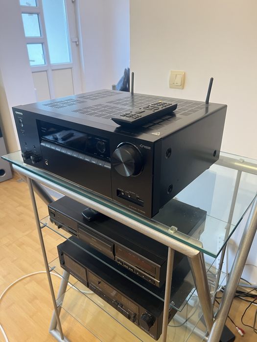 Receiver 7.2 Onkyo TX NR 686  Dolby Atmos Bluetooth Wifi Arc