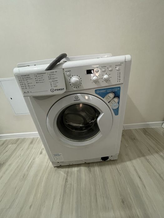 Стиральная машина Indesit