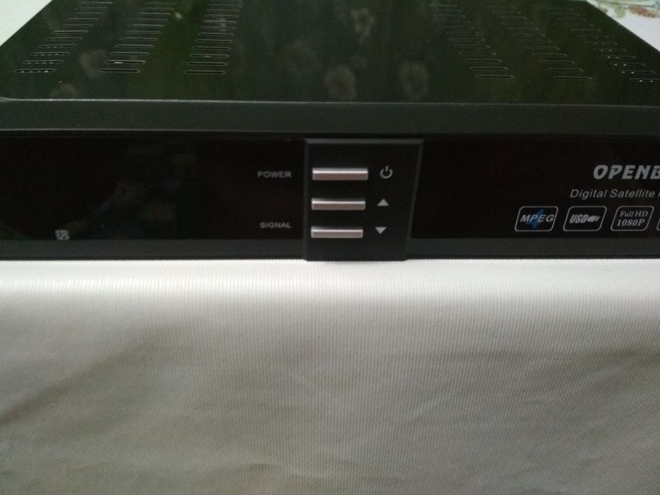 Продам тюнер новый