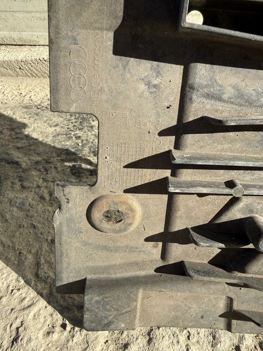 Semi scut audi a4 b8 s line 8k0806233b