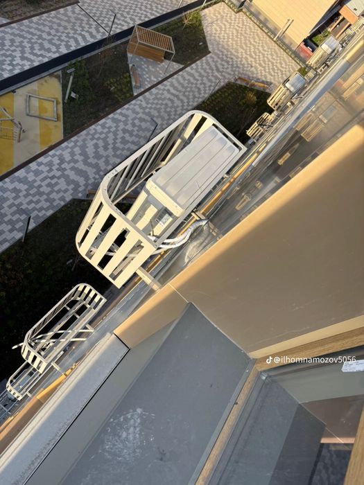 Устоновка кондиционера во время роботу