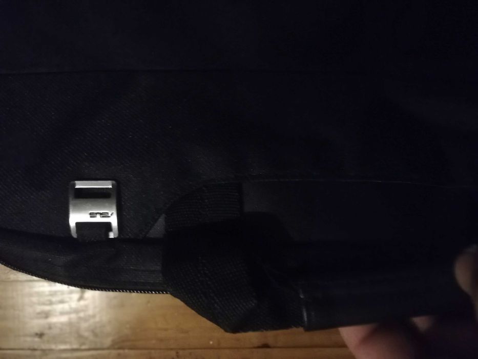 Неупотребявана чанта за лаптоп ASUS