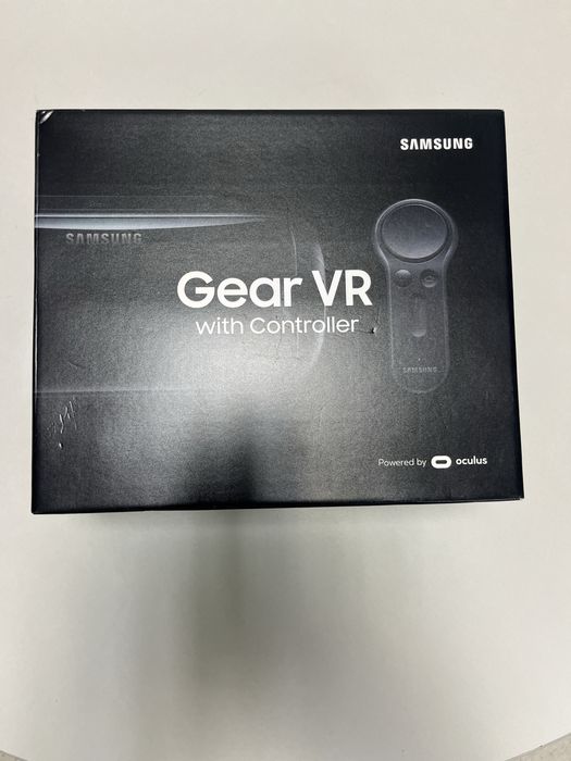 Очила за виртуална реалност Samsung Gear VR с контролер