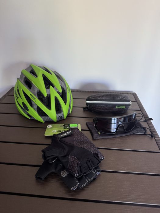 Set echipament ciclism Bikefun - casca/ochelari/manusi + TRICOU CADOU