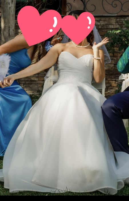 Булчинска рокля с корсет размер S до XL с було и перли