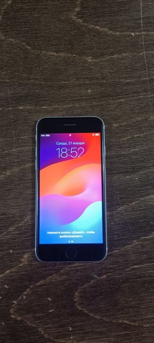 Айфон се2020 64гб