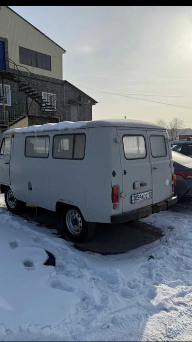 Продам автомобиль УАЗ