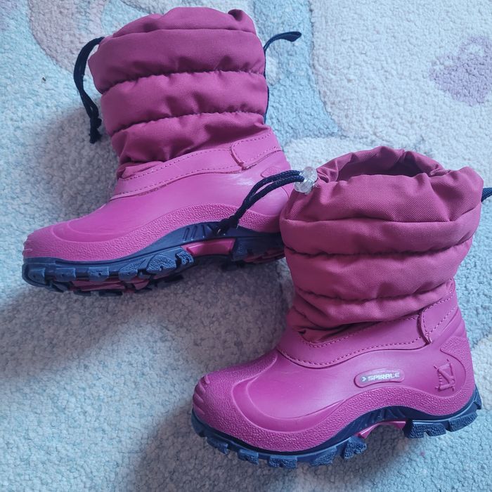 Зимни гащеризони , космонавти ски яке