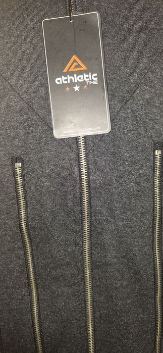 Hanorac cu gluga,lung,nou,40 lei