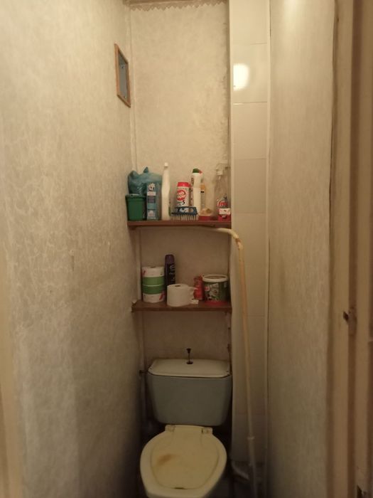 Чиланзар-24.  3/5/5  70м2 Кирпич крыша Чердачная.