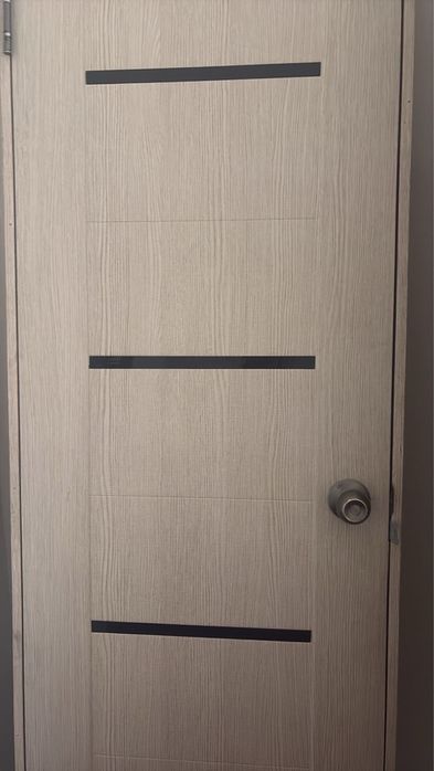 Продам б/у двери межкомнатные