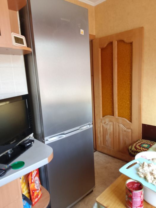 Продам  двухкамерный холодильник