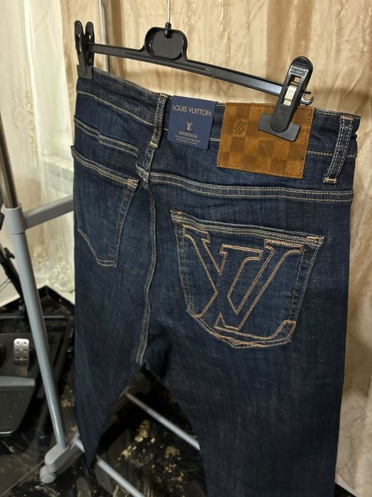 Blugi  Louis Vuitton