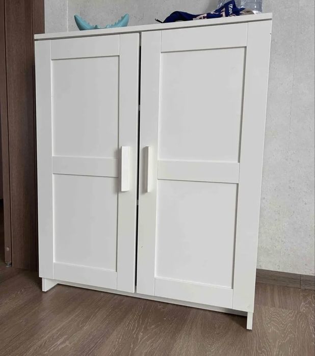 Продам тумбу в гостиную