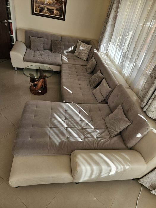 Голям пе-образен диван