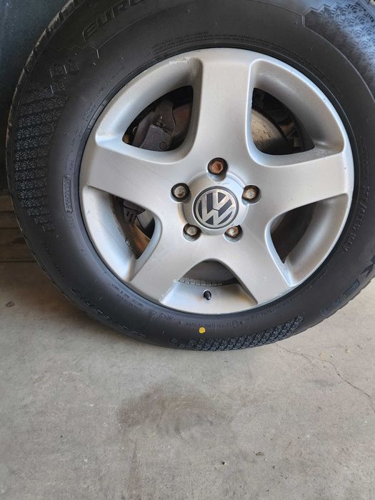 Всесезонни гуми,