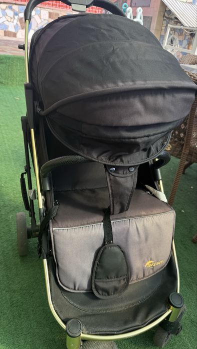 Продам прогулочную коляску Teknum