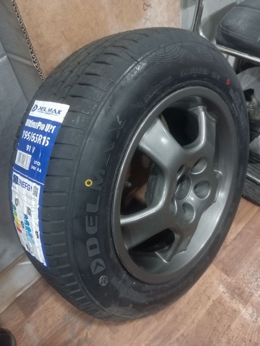 Продам летние шины на дисках