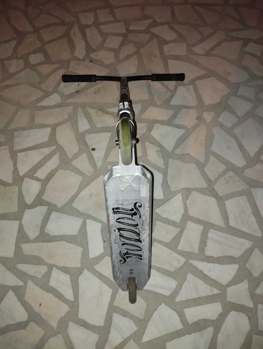 Vând trotinetă freestyle Fuzion Z-Series