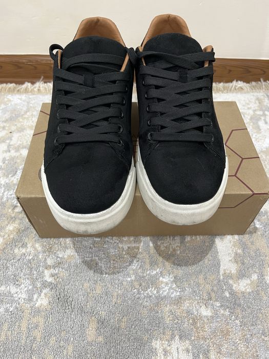 Продам кеды Zara