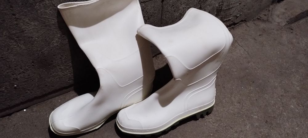 Антистатични, бели, гумени ботуши с метално бонбе