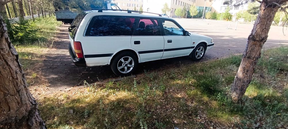 Мазда 626 универсал