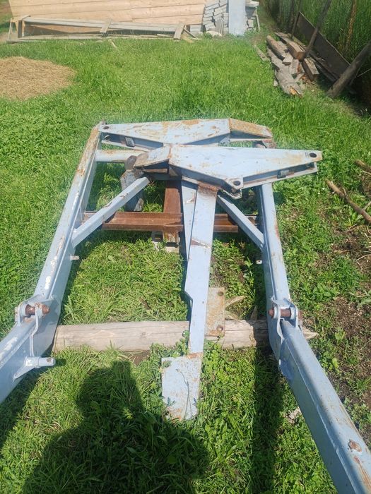 Vând încarcător pentru fend