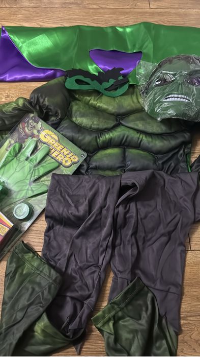 Продам карнавальные костюмы для детей
