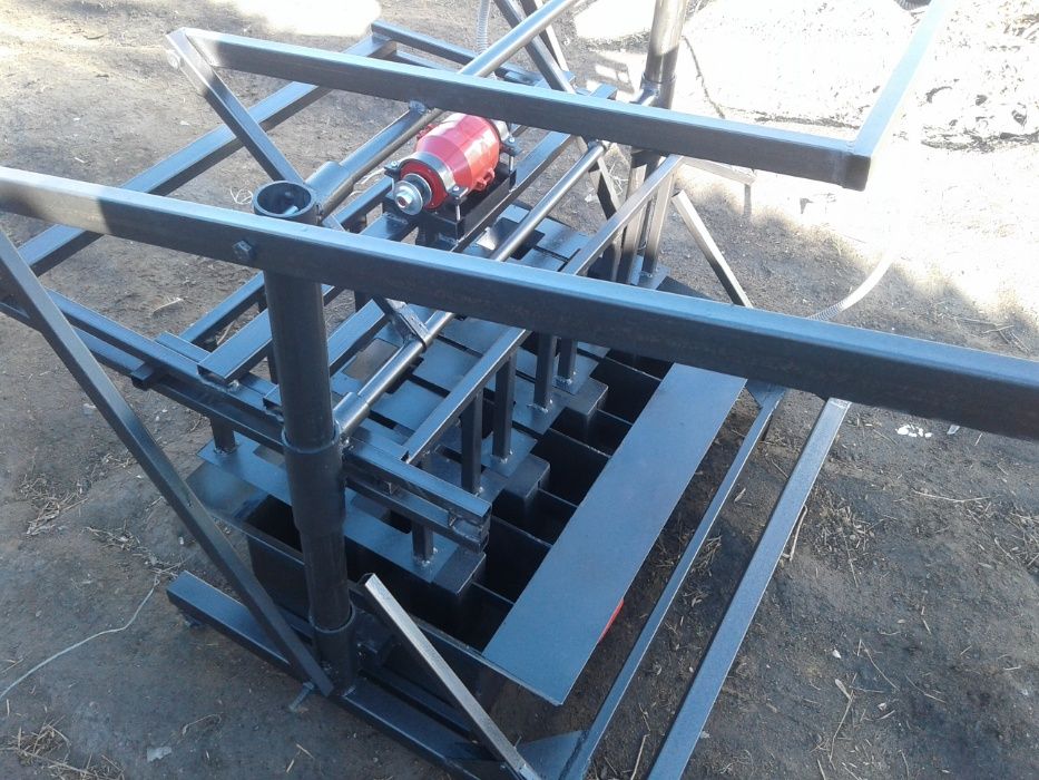 Станок для шлакоблоков.Доставка