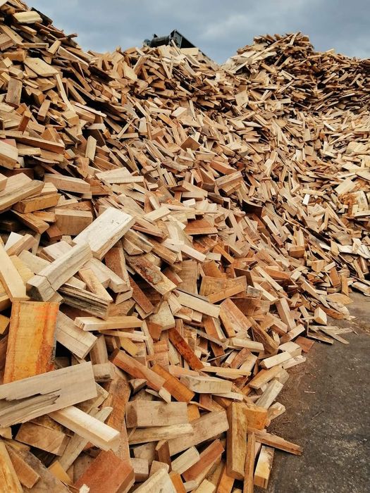 Depozit lemne de foc Arad grădiște Doar esență tare CER FAG CARPEN