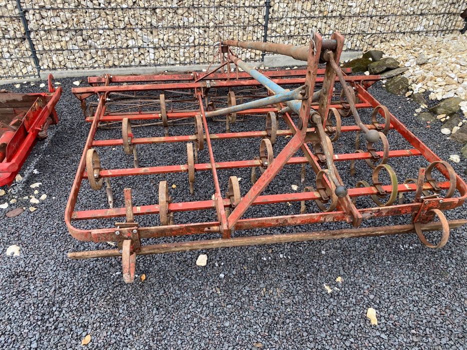 Cultivator 2.40 m latime