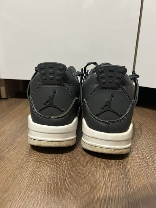 Nike Air Jordan 4