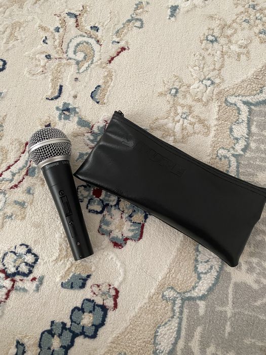 Провадной микрафон Shure
