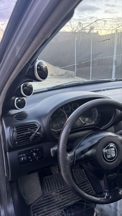 Vand sau schimb seat leon 1m 1.8 turbo