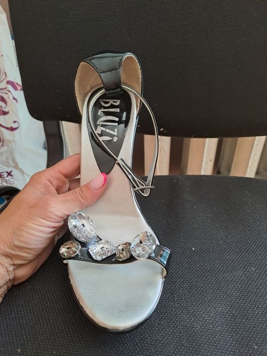 Летни секси обувки