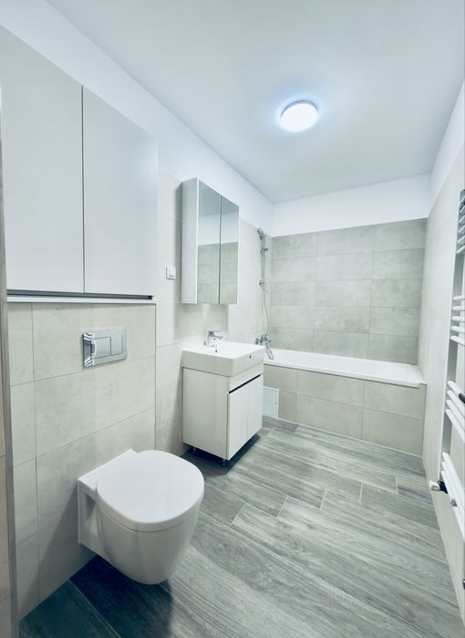 Apartament cu 2 camere de inchiriat in zona Tractorul prima chirie