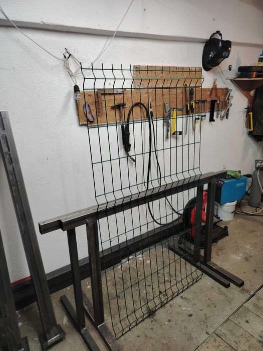 Дворни врати-рамка с две колони