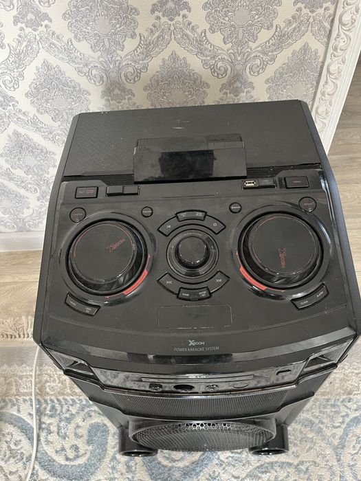 Продам LG XBOOM OM7550K (Power Karaoke System)