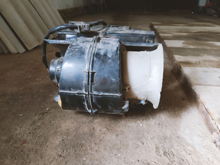 Печка Ауди с4.    .