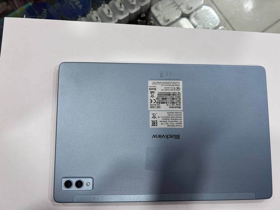 Original zaryadchik va naushnik