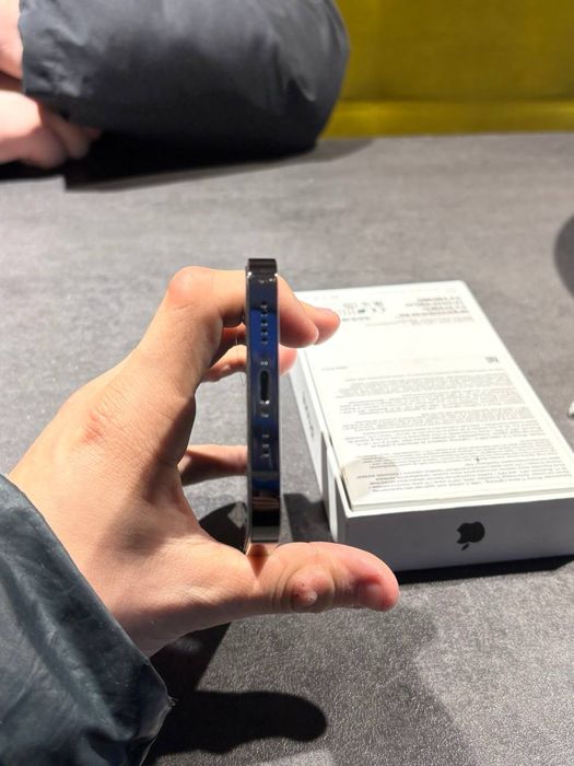 Продается Iphone 12 pro