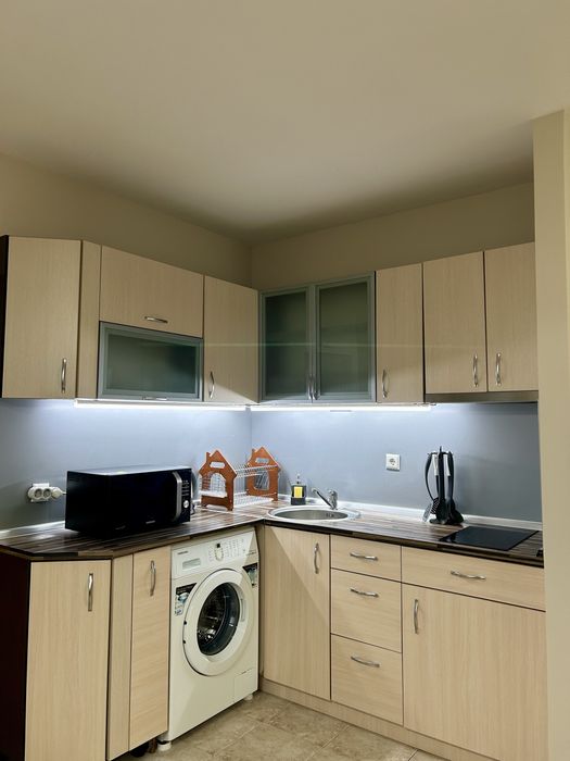 Дава се под наем Двустаен апартамент в Приморско - 60 кв.м за 0.51 € - Снимка #2