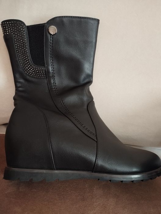 Продам обувь недорого