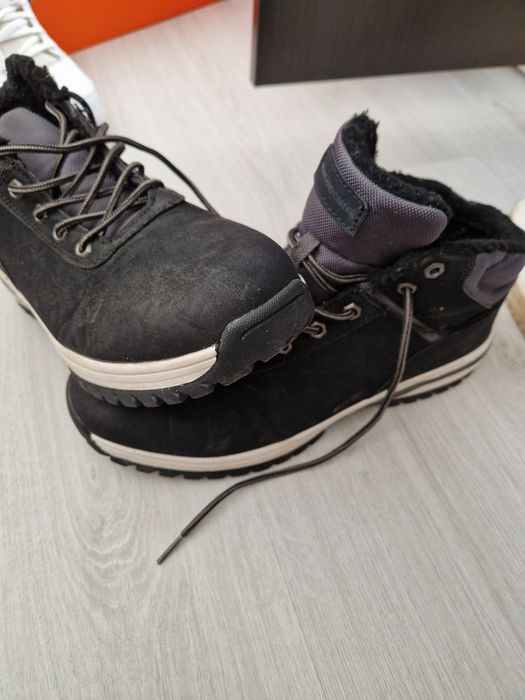 Vand adidas si ghete