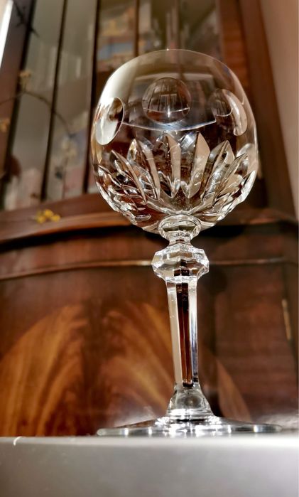 Кристални чаши супер луксозни за вино сервиз от 6 бр ръчно рязани